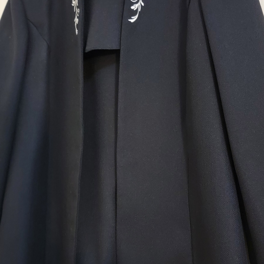 Ladies Jacket - Picture 7 of 10